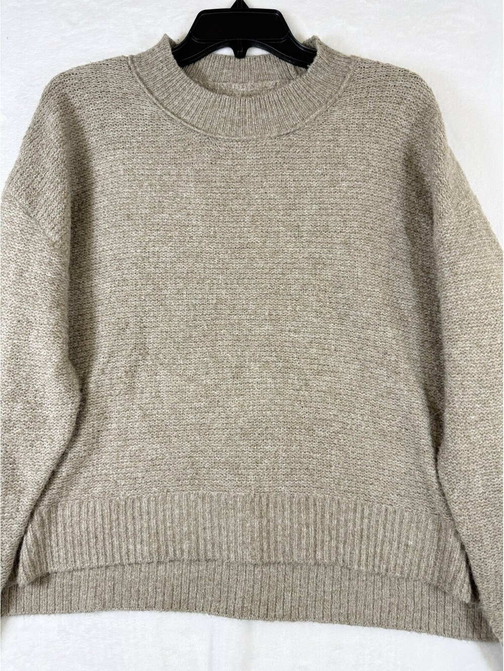 American Eagle Sweater Small Women Crew Neck Long Sleeve Boxy Pullover Beige